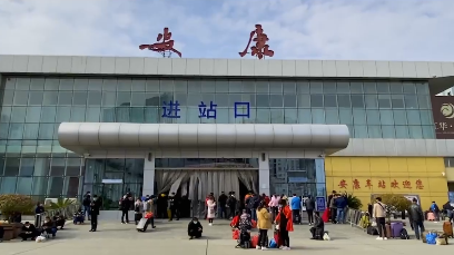 �������Ϻ����򷵍���(f��)����܇(ch��)���M(f��i)��