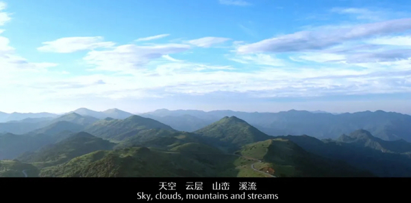 �ؾ������֮�p ƽ�����(y��ng)��ɽ�ݵ�