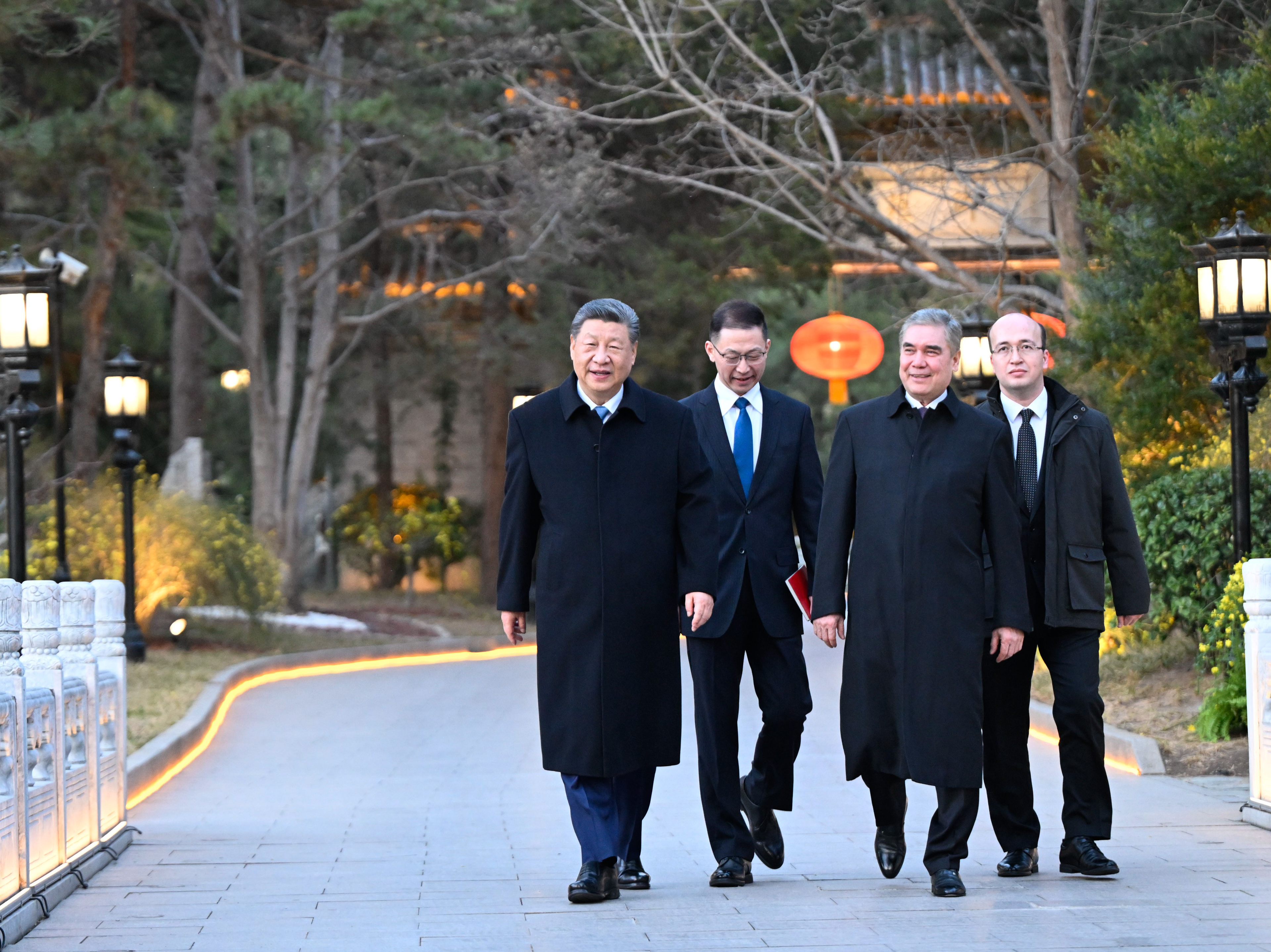 2026年3月18日，國家主席習近平在北京會見土庫曼斯坦民族領袖、人民委員會主席別爾德穆哈梅多夫。